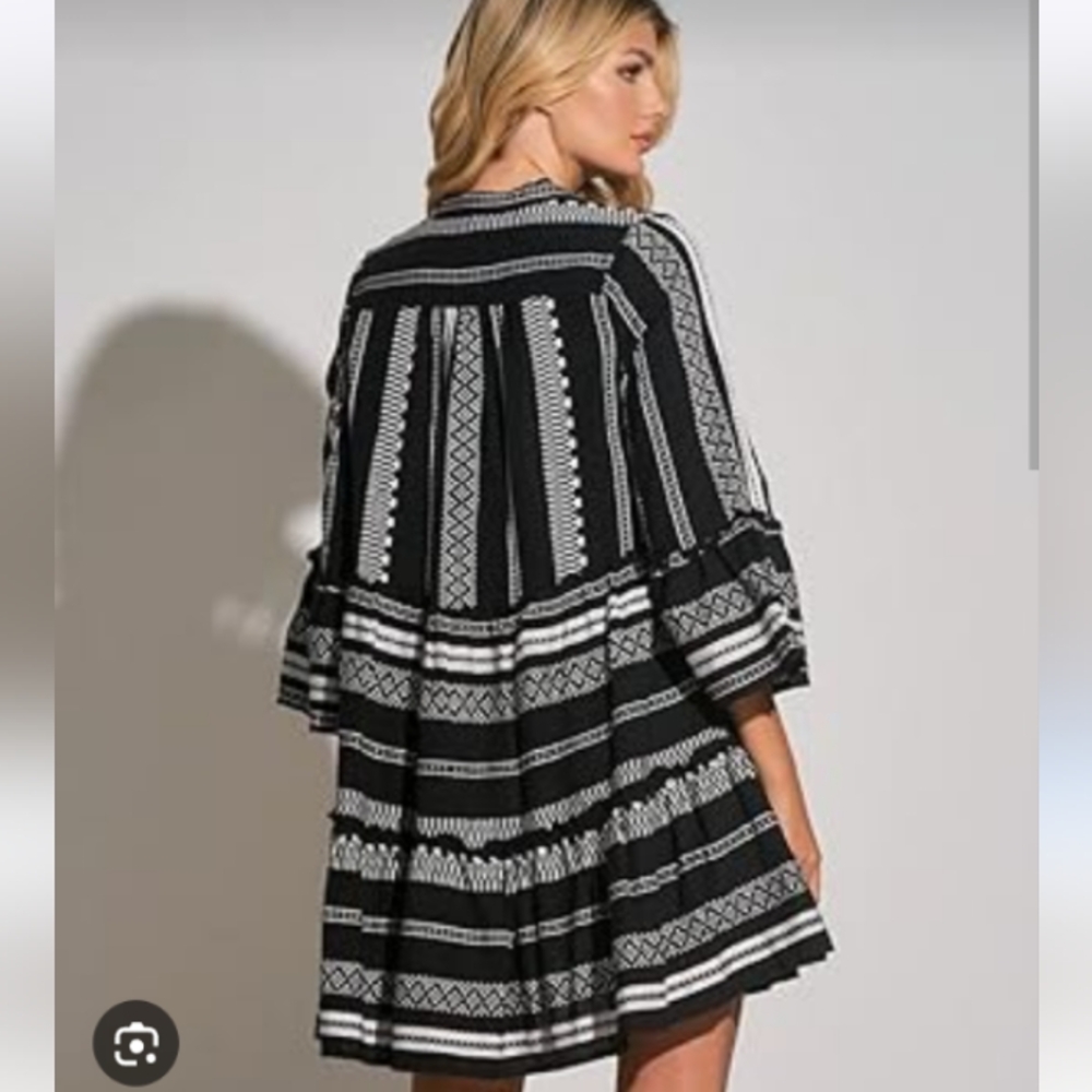 Elan Black and White Charli Dress Size Large with pockets - Picture 4 of 4